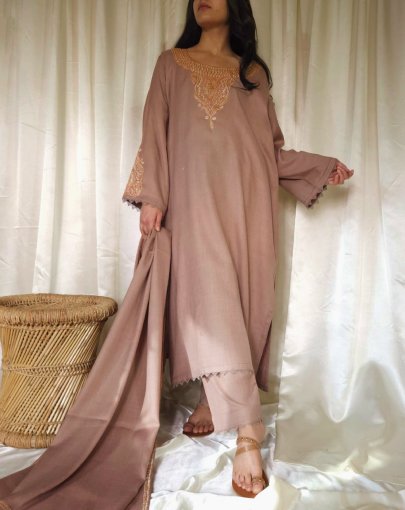 Tilla Dozi Pheran Set Winter Collection